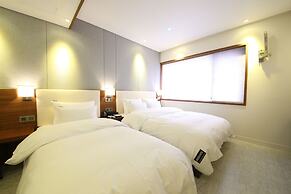 Brooks Hotel