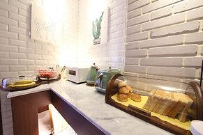 Brooks Hotel