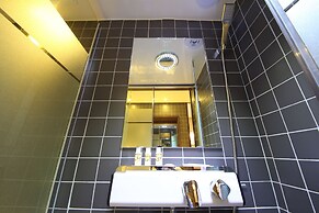 Brooks Hotel