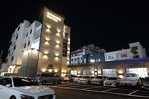 Brooks Hotel