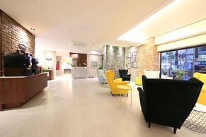 Brooks Hotel