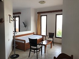 Kyma  Hotel