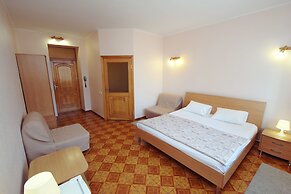 Assol Hotel