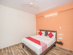 OYO 10480 Hotel PMR