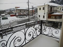 Gogos Hotel