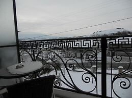 Gogos Hotel