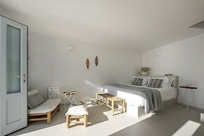 Big Blue Villa by Caldera Houses