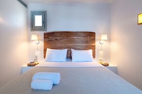 Paros Comfy Suites