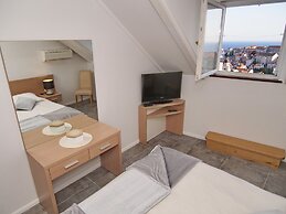 Apartments Ivušić