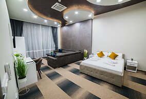 Hotel River