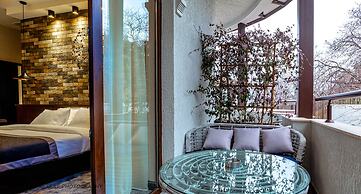 Adamo Hotel