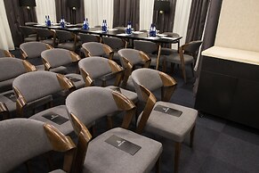 Adamo Hotel