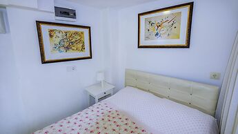 Teras Butik Apart