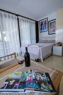 Teras Butik Apart
