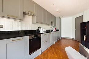 Spacious 2 Bed - Battersea High Street