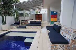 Margarita Surf Hostel Canggu