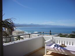 PENTHOUSE 230m2 ON THE SEA