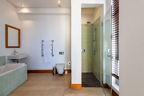PENTHOUSE 230m2 ON THE SEA