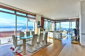 PENTHOUSE 230m2 ON THE SEA