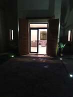 Villa Three Hills