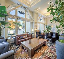 Hotel E