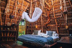 Ikal Hotel Tulum
