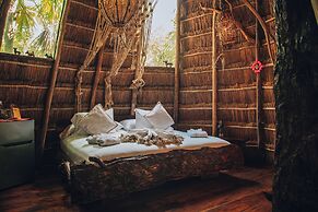 Ikal Hotel Tulum