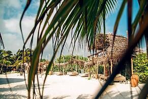 Ikal Hotel Tulum