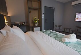 Solid Hotels