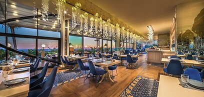 Les Ambassadeurs Hotel & Casino