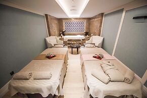 Les Ambassadeurs Hotel & Casino