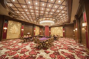 Les Ambassadeurs Hotel & Casino