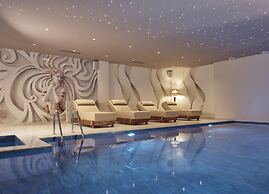 Golden Sun Hotel