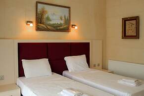 Lapida Garden Hotel