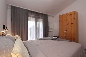 Apartments Villa Nikola