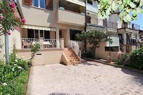 Apartments Aurora