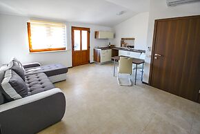 Apartments with Shared Pool Bertetic