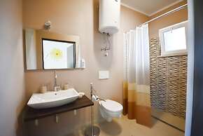 Apartments with Shared Pool Bertetic