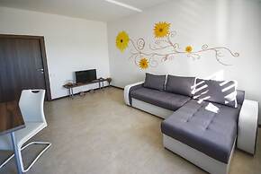 Apartments with Shared Pool Bertetic