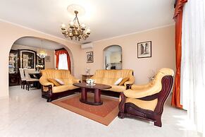 Apartments Divna