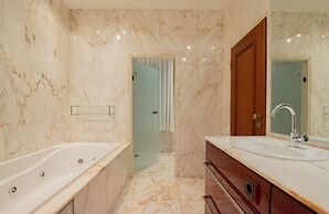 Center City Villa