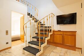 Center City Villa