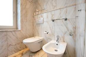 Center City Villa