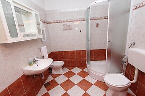 Apartments Elida