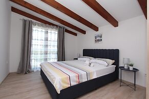 Apartments Eni