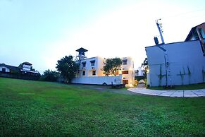 Forever City Hotel
