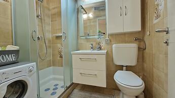 Apartments Godena