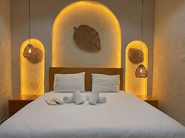 Avenue Hotel