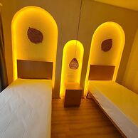 Avenue Hotel