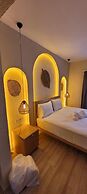 Avenue Hotel